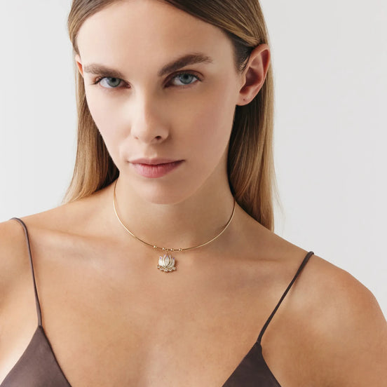 Mor Lotus Tel Choker