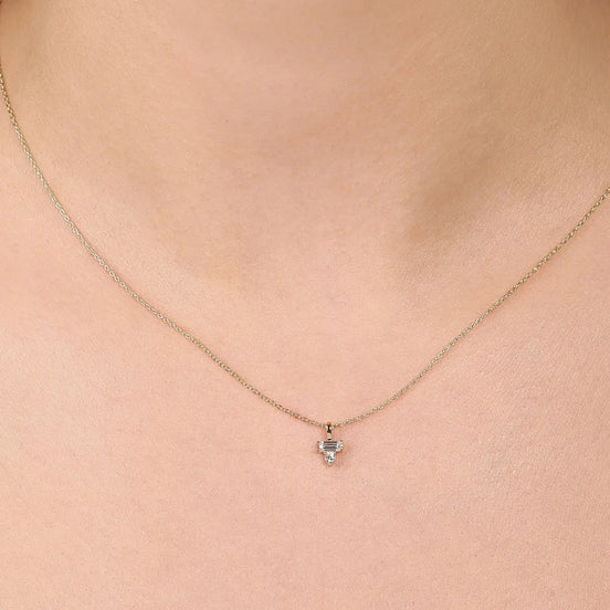 Minimal ve Baget Taşlı Kolye