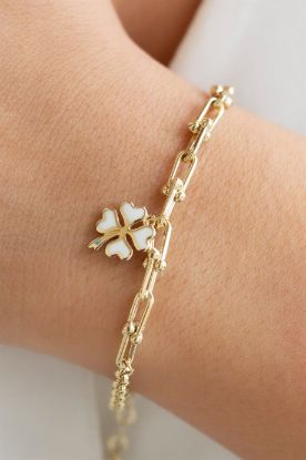 "Altın Mineli Yonca Bileklik, 5,51 gram, Goldium ustalığı ve Altın Mineli Bileklik modeli ile uzun ömürlü kullanım sağlar