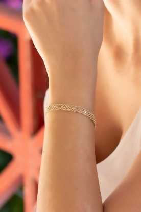 "Altın Bismark Zincir Bileklik, 3,91 gram tasarımıyla Altın Bileklik kategorisinde, Goldium imzasıyla modern bir görünüm sunar