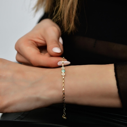 14 Ayar Altın Taşlı Mineli Bileklik, 2,45 gram tasarımıyla Altın Mineli Bileklik kategorisinde, Goldium imzasıyla modern bir görünüm sunar.