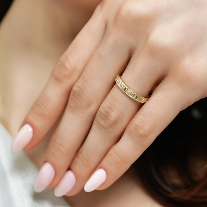 Modern Tasarım Taşlı Altın Yüzük 14 Ayar, 1,60 gram ve özenli işçilikle Altın Yüzük’in günlük ve özel kullanıma uygun bir Goldium modelidir.