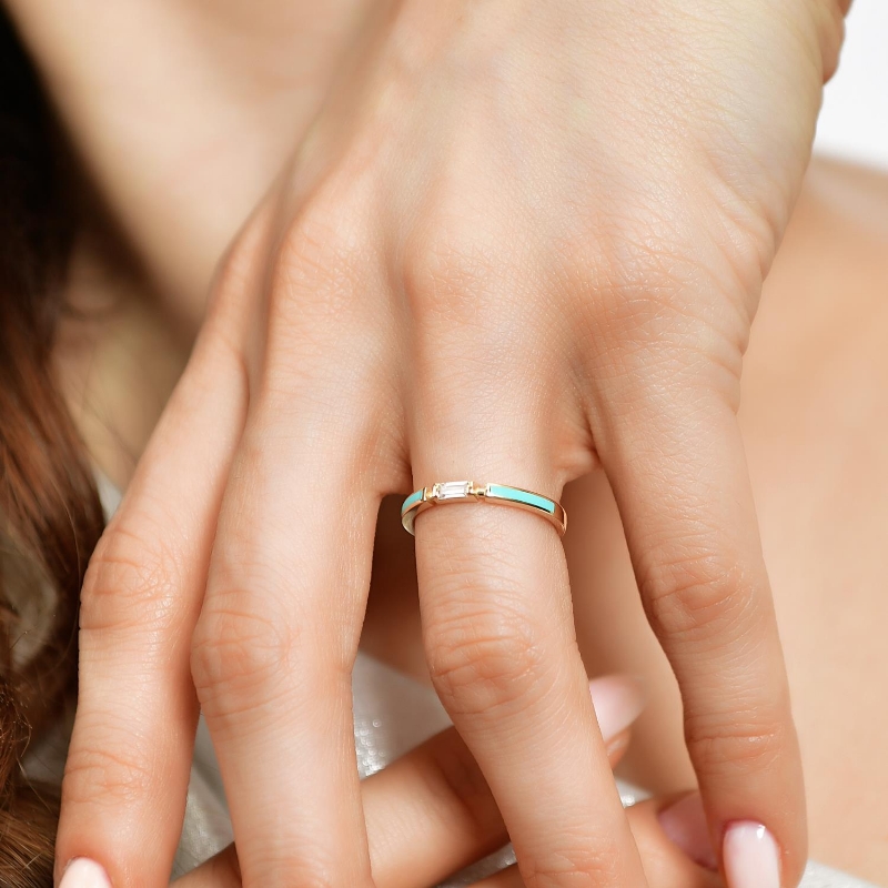 14 Ayar Altın Mineli Ortası Taşlı Yüzük, 1,58 gram, Goldium ustalığı ve Altın Yüzük modeli ile uzun ömürlü kullanım sağlar.