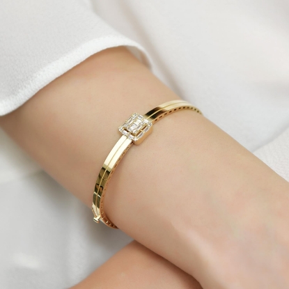 14 Ayar Altın Baget Kelepçe Bilezik, 8,39 gram tasarımıyla Altın Bilezik kategorisinde, Goldium imzasıyla modern bir görünüm sunar.