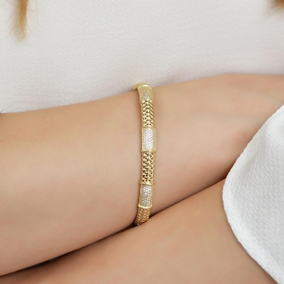 14 Ayar Altın Taşlı Yılan Kelepçe Bilezik, 15,27 gram tasarımıyla Altın Bilezik kategorisinde, Goldium imzasıyla modern bir görünüm sunar.