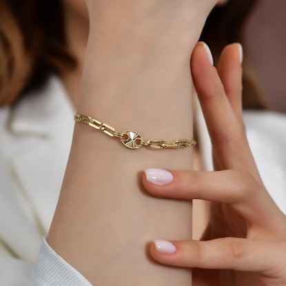 14 Ayar Altın Kalem İşçilikli Zincir Bileklik, 4,27 gram, Goldium ustalığı ve Altın Bileklik modeli ile uzun ömürlü kullanım sağlar.