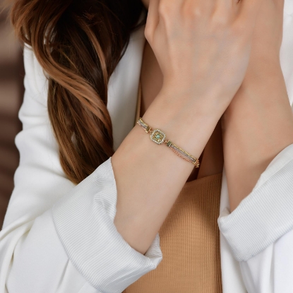 14 Ayar Altın Pusula Bileklik, 7,24 gram ve özenli işçilikle Altın Bileklik’in günlük ve özel kullanıma uygun bir Goldium modelidir.