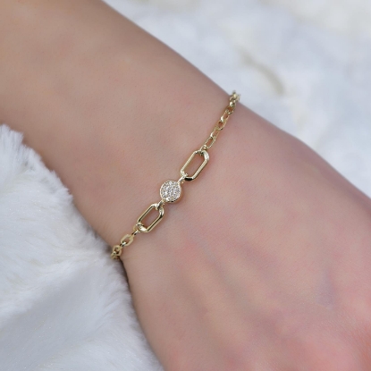 14 Ayar Altın Zincir Detay Taşlı Bileklik, 3,18 gram, Goldium ustalığı ve Altın Bileklik modeli ile uzun ömürlü kullanım sağlar.