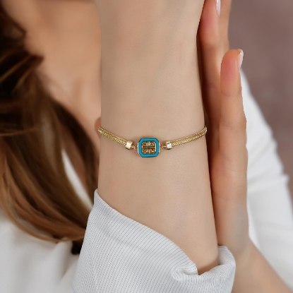 14 Ayar Altın Balık Sırtı Model Yonca Mineli Bileklik, 6,62 gram, Goldium ustalığı ve Altın Bileklik modeli ile uzun ömürlü kullanım sağlar.