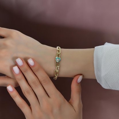 14 Ayar Altın Mineli Kalpli Zincir Bileklik, 7,52 gram tasarımıyla Altın Bileklik kategorisinde, Goldium imzasıyla modern bir görünüm sunar.