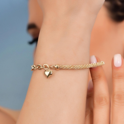 14 Ayar Altın Kalpli Charm Popcorn Bileklik, 8,99 gram olup Altın Bileklik modellerinden biridir. Ağırlığı ve zarif tasarımıyla stilinizi tamamlar.