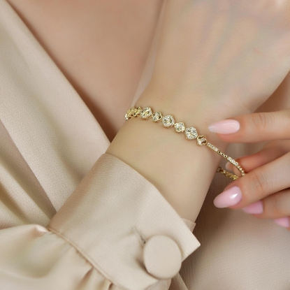 14 Ayar Altın Kalem İşçilikli Yonca Bileklik, 6,88 gram ve özenli işçilikle Altın Bileklik’in günlük ve özel kullanıma uygun bir Goldium modelidir.