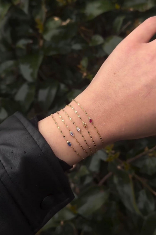 14 Ayar Altın Rainbow Collection Bileklik, 0 gram tasarımıyla Altın Kalpli Bileklik kategorisinde, Goldium imzasıyla modern bir görünüm sunar.