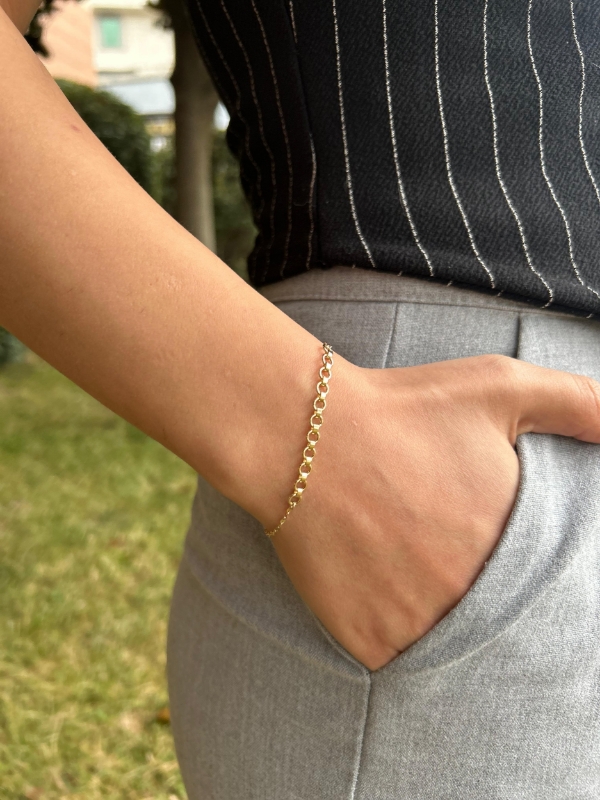 Halka Detay Kelebek Zincir Bileklik, 1,11 gram, Goldium ustalığı ve Altın Bileklik modeli ile uzun ömürlü kullanım sağlar.