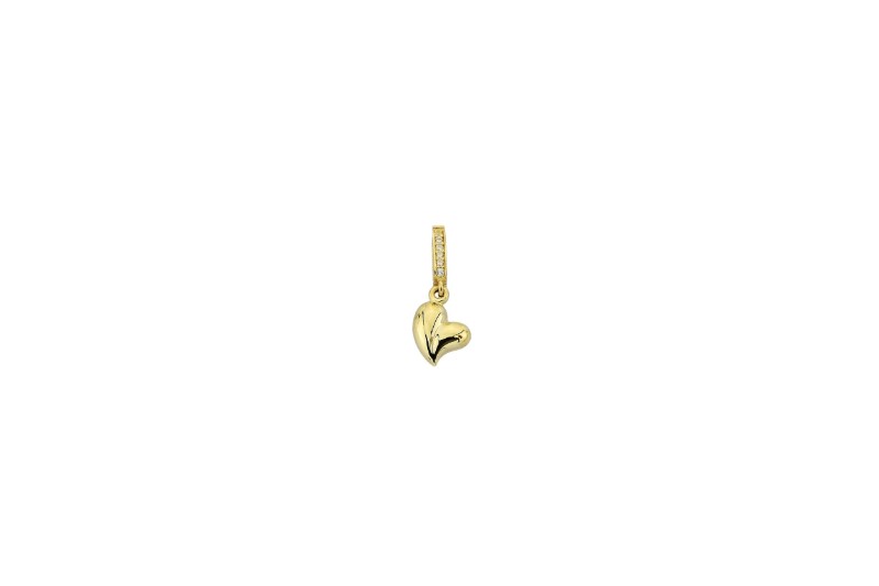 Asimetrik Kalp Charm, 0,73 gram tasarımıyla Ebru Sever Türk'ün Favorileri kategorisinde, Goldium imzasıyla modern bir görünüm sunar.