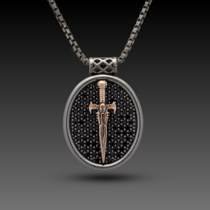 Erkek Altın Sword Madalion Kolye, 0,72 gram, Goldium ustalığı ve Altın Erkek Kolye modeli ile uzun ömürlü kullanım sağlar.