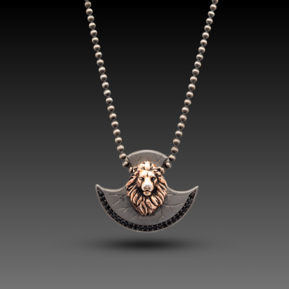 Erkek Altın Leone Kolye, 1,3 gram ve özenli işçilikle Altın Erkek Kolye’in günlük ve özel kullanıma uygun bir Goldium modelidir.