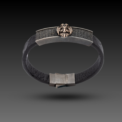 Erkek Double Eagle Bileklik, 1,6 gram olup Altın Erkek Bileklik modellerinden biridir. Ağırlığı ve zarif tasarımıyla stilinizi tamamlar.