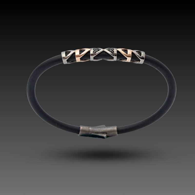 Erkek Altın The Arrows Bileklik, 2,51 gram tasarımıyla Altın Erkek Bileklik kategorisinde, Goldium imzasıyla modern bir görünüm sunar.