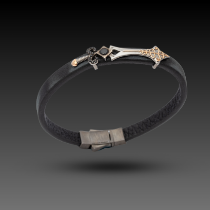 Erkek Altın Swordart Bileklik, 3 gram tasarımıyla Altın Erkek Bileklik kategorisinde, Goldium imzasıyla modern bir görünüm sunar.