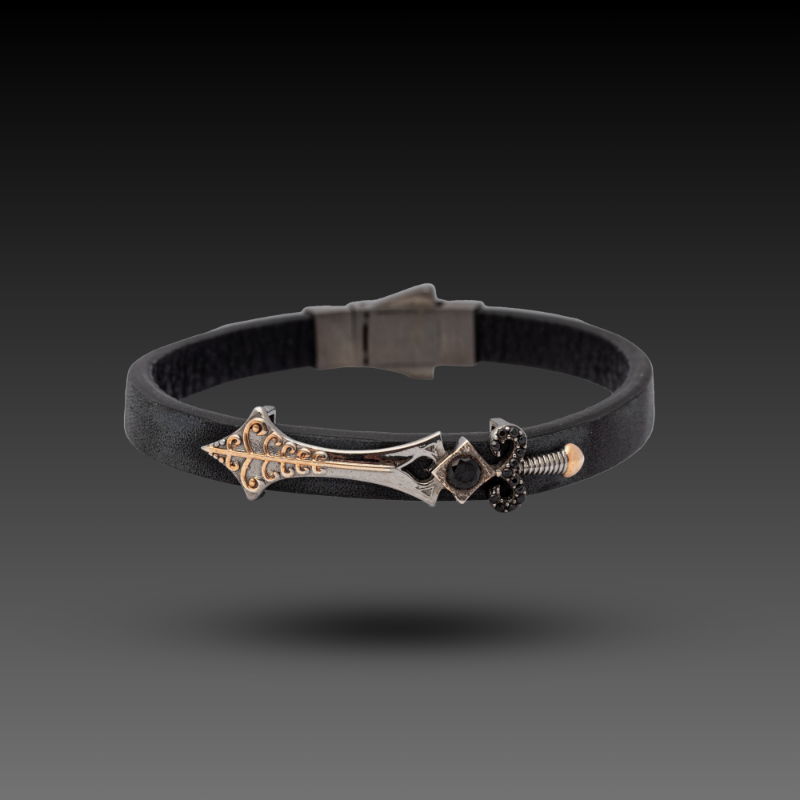 Erkek Altın Swordart Bileklik, 3 gram tasarımıyla Altın Erkek Bileklik kategorisinde, Goldium imzasıyla modern bir görünüm sunar.