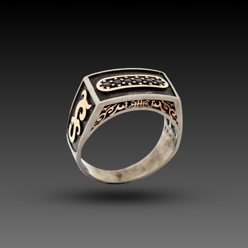 Erkek Pırlanta Mystic Whirl Yüzük, 7,51 gram, Goldium ustalığı ve Altın Erkek Yüzük modeli ile uzun ömürlü kullanım sağlar.