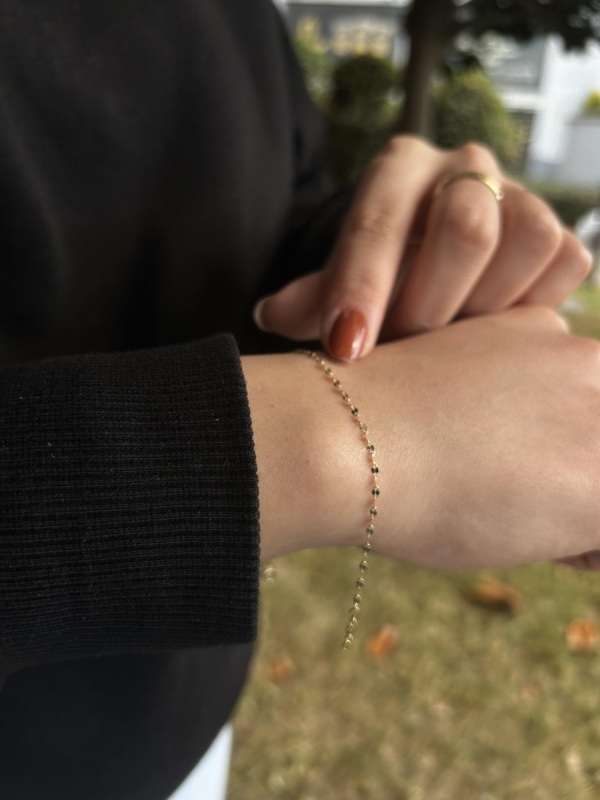 Kelebek zincir bileklik, 0,49 gram tasarımıyla Altın Bileklik kategorisinde, Goldium imzasıyla modern bir görünüm sunar.
