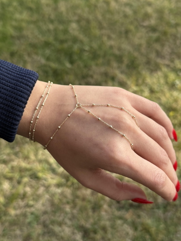 Top Zincir Şahmeran, 3,33 gram, Goldium ustalığı ve Ebru Sever Türk'ün Favorileri modeli ile uzun ömürlü kullanım sağlar.