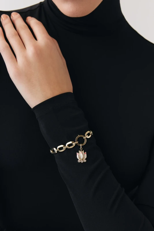 Altın Pembe Lotus Charm Bileklik resmi