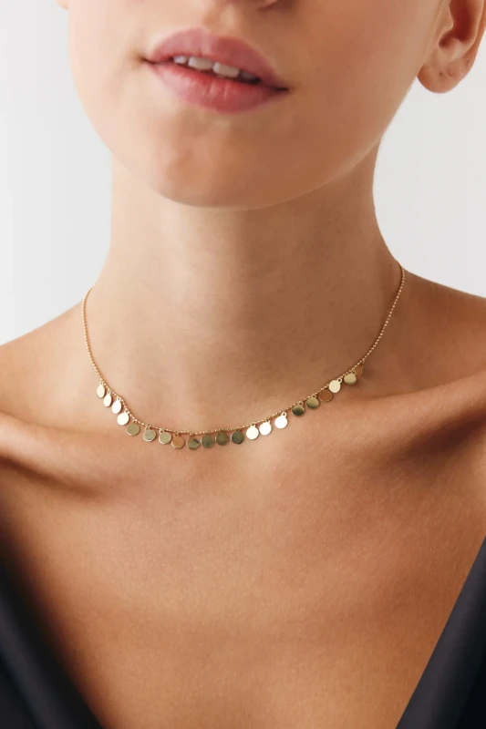 Oval Pullu Choker resmi