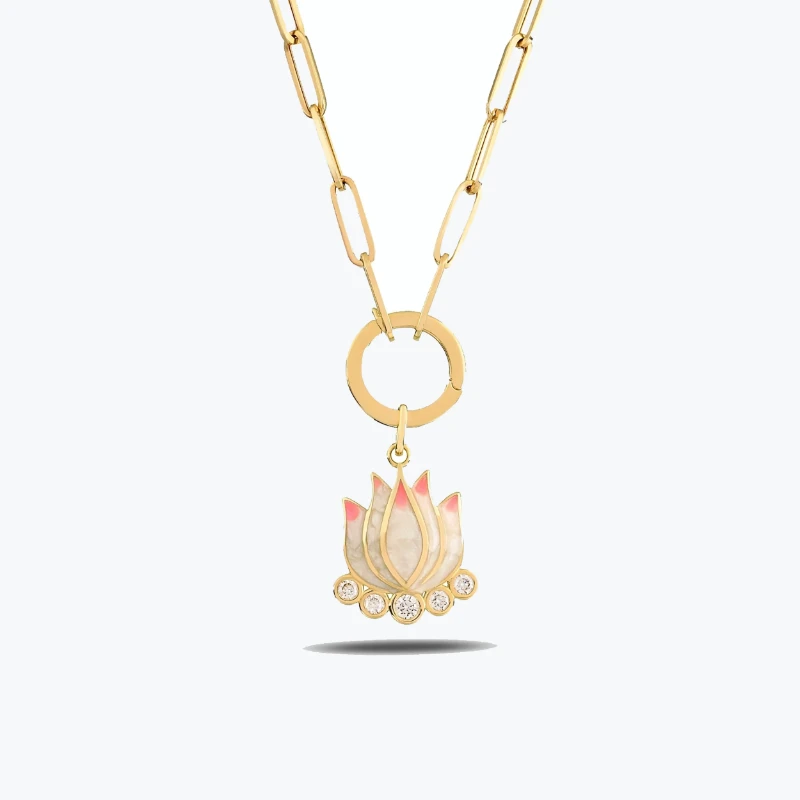 Pembe Lotus Kolye resmi