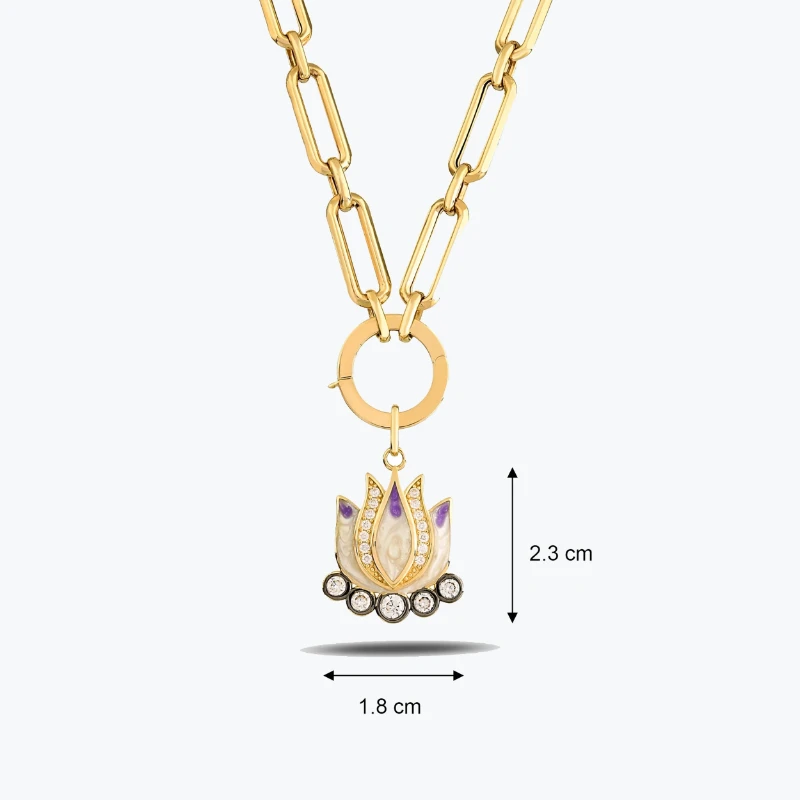 Mor Lotus Charm Kolye resmi