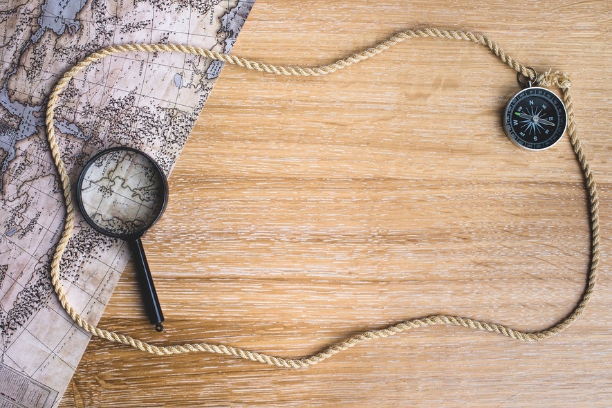 Sevgilinize Alabileceğiniz En Anlamlı Kolye: Pusula Kolye